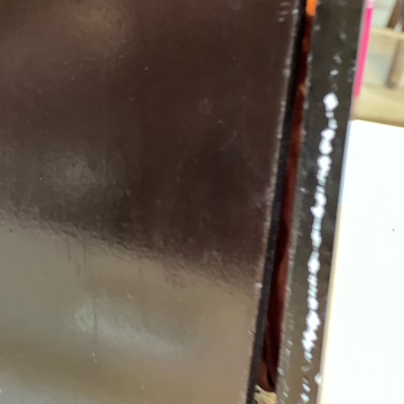 A.J. Design Vintage porcelain doll never taken out of the wood/glass custom box. - Picture 12 of 14